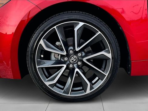 Used 2022 Toyota Corolla XSE image 36