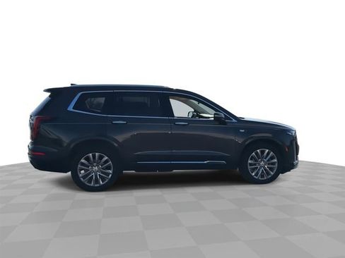 Certified 2022 Cadillac XT6 Premium Luxury image 8