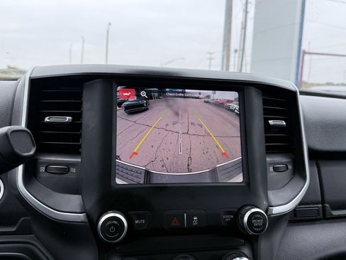 Used 2024 RAM 2500 Big Horn w/ Off Road Package image 17