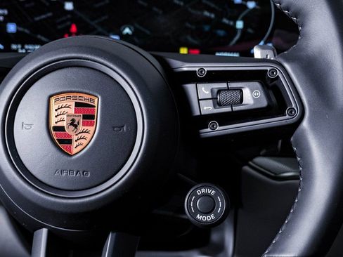 New 2026 Porsche Cayenne S image 19