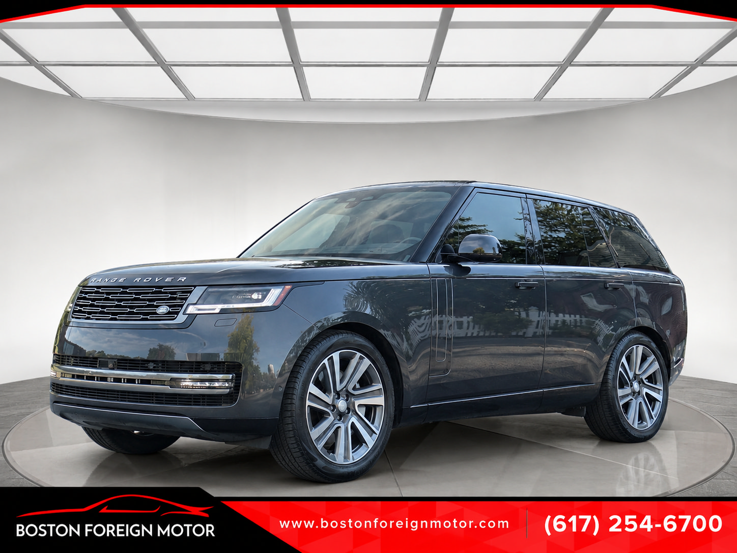 Used 2023 Land Rover Range Rover SE AWD/4WD image 1