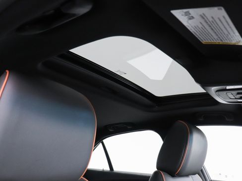 Used 2022 Cadillac CT4 V w/ Navigation Package image 17