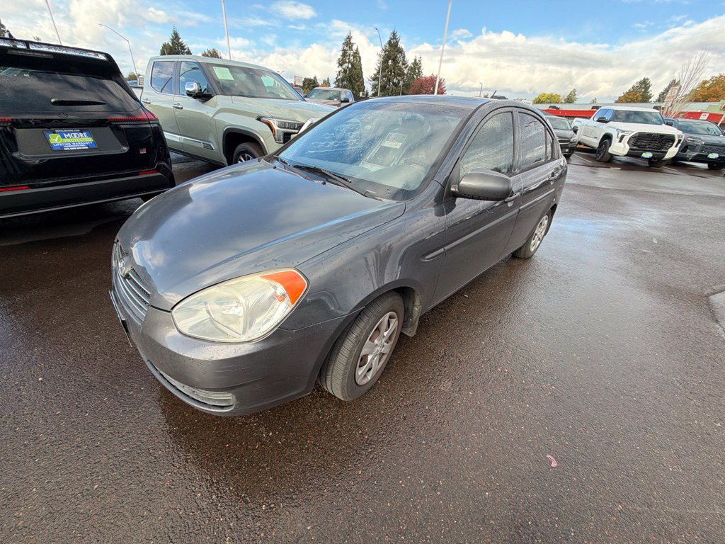 Used 2011 Hyundai Accent GLS FWD image 8