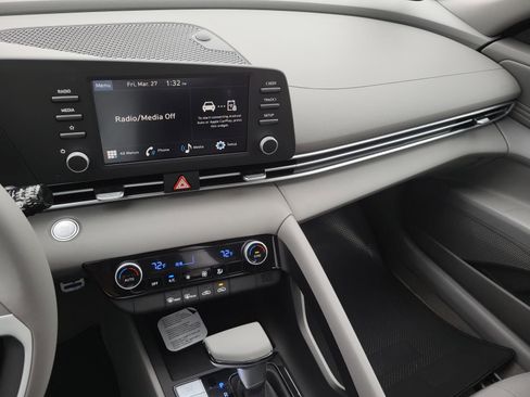 New 2026 Hyundai Elantra Sport FWD image 15