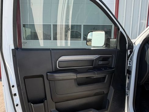 Used 2022 RAM 2500 Tradesman RWD image 4