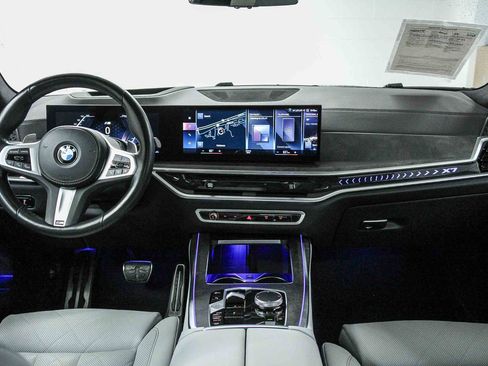 Certified 2023 BMW X7 xDrive40i w/ M Sport Package image 13