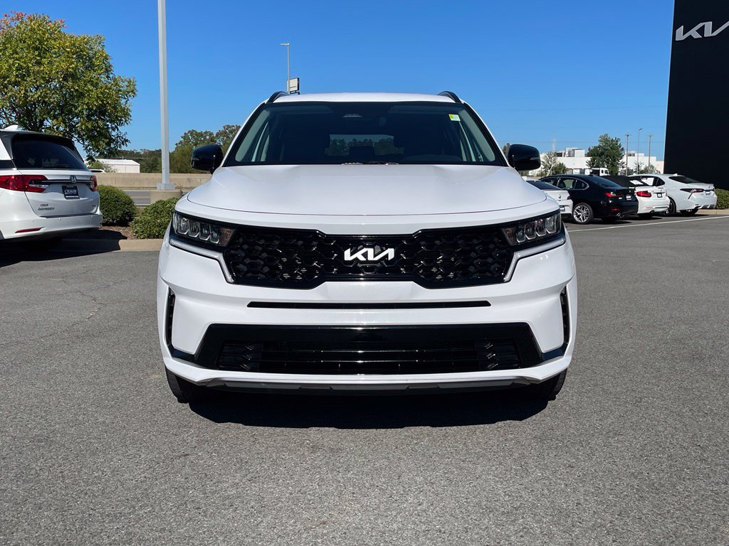 Certified 2023 Kia Sorento S FWD image 2