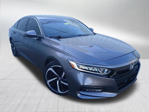 Used 2020 Honda Accord Sport image 2