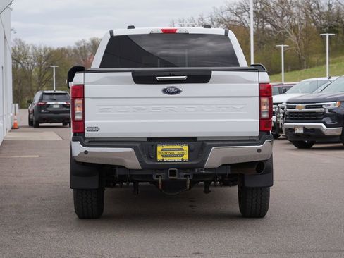 Used 2022 Ford F350 XLT w/ XLT Premium Package AWD/4WD image 4