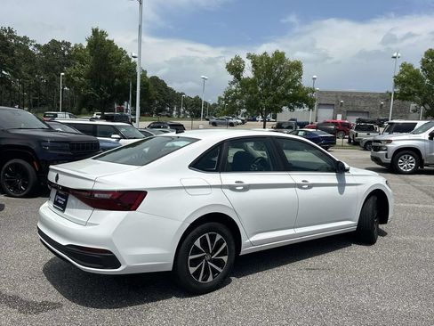 Used 2026 Volkswagen Jetta S FWD image 32