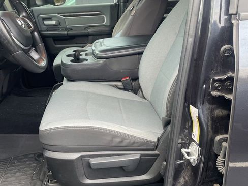 Used 2021 RAM 2500 Big Horn image 4