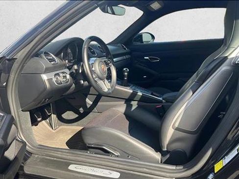 Used 2024 Porsche 718 Cayman S image 17