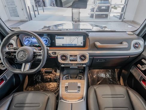 Used 2025 Mercedes-Benz G 580 w/ EQ Technology image 8