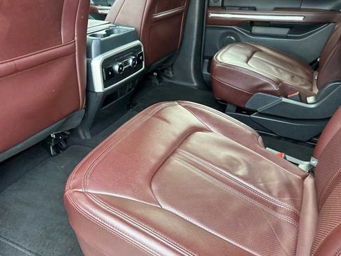 Certified 2023 Ford Expedition Limited image 11