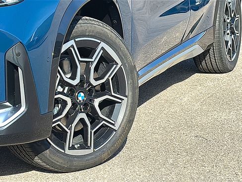 New 2026 BMW X1 xDrive28i w/ Technology Package AWD/4WD image 3