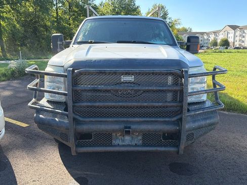 Used 2016 Ford F250 XL w/ Power Equipment Group AWD/4WD image 2