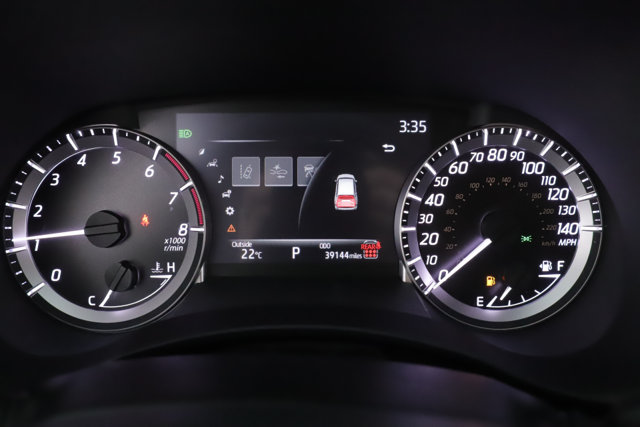 Used 2024 Toyota Highlander LE AWD/4WD image 21