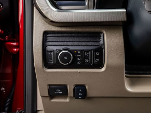 Used 2026 Ford F250 Platinum w/ Platinum Plus Package image 22