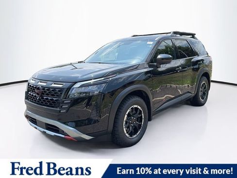 New 2026 Nissan Pathfinder Rock Creek w/ Rock Creek Premium Package AWD/4WD image 3