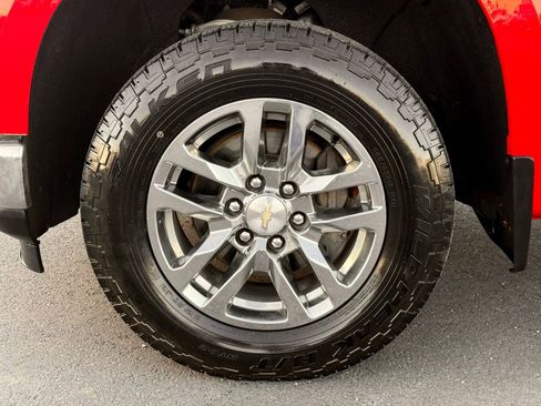 Used 2019 Chevrolet Silverado 1500 LT w/ All-Star Edition AWD/4WD image 14