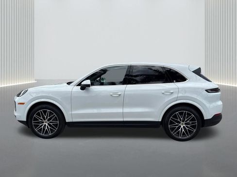 Used 2025 Porsche Cayenne AWD/4WD image 8