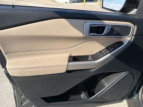 Used 2024 Ford Explorer XLT w/ Equipment Group 202A image 15