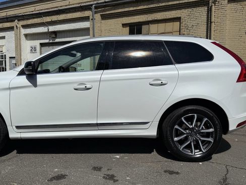 Used 2017 Volvo XC60 T6 Dynamic w/ Preferred Option Package AWD/4WD image 20