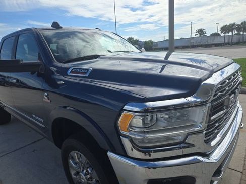 Used 2020 RAM 2500 Limited AWD/4WD image 11