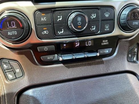 Used 2017 Chevrolet Tahoe Premier AWD/4WD image 45