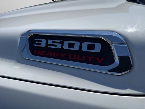 Used 2022 RAM 3500 Limited AWD/4WD image 32