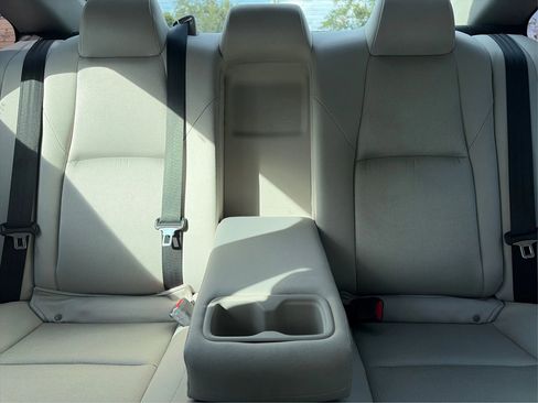 Used 2018 Honda Accord LX image 16