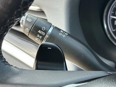 Used 2023 Buick Enclave Essence image 40