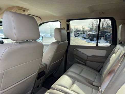 Used 2007 Mercury Mountaineer Base image 21