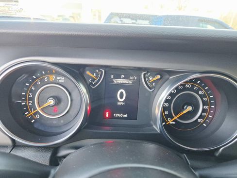 Used 2022 Jeep Wrangler Sport S image 25