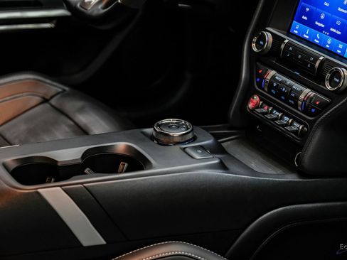 Used 2022 Ford Mustang Shelby GT500 w/ Technology Package image 55