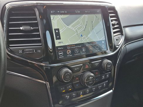 Used 2021 Jeep Grand Cherokee Limited AWD/4WD image 20