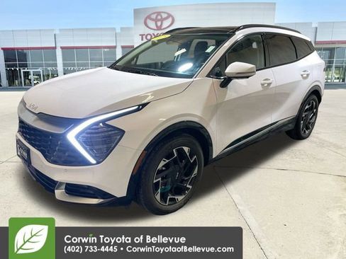 Used 2025 Kia Sportage SX image 4