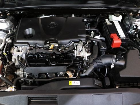 Used 2019 Toyota Camry SE image 21