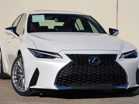 Used 2022 Lexus IS 300 w/ Premium Package RWD image 4