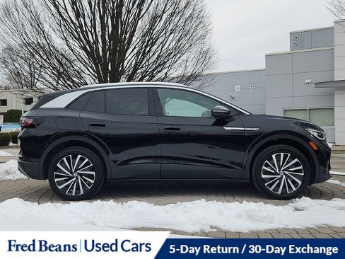 Used 2023 Volkswagen ID.4 Pro S Plus image 7