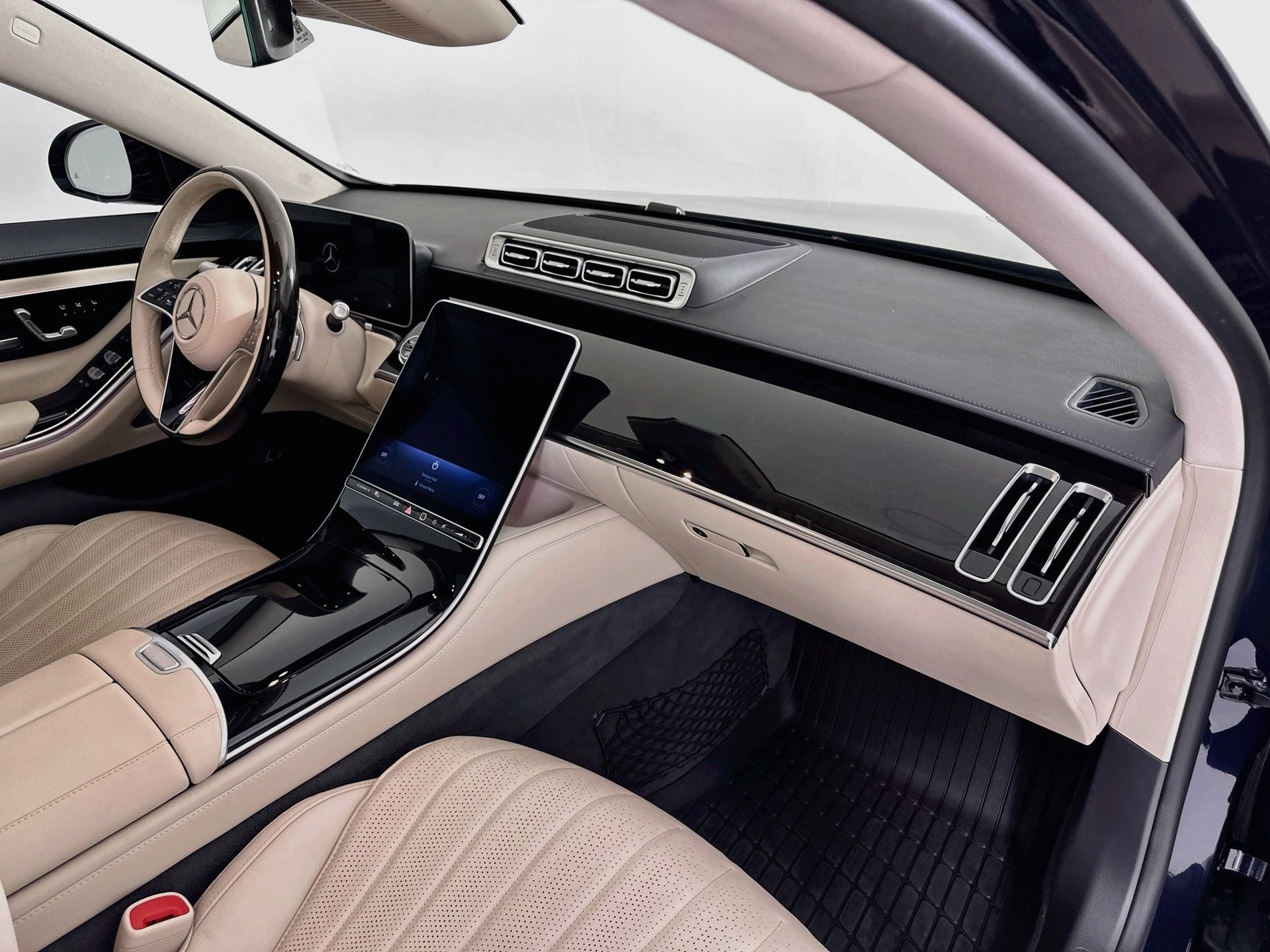 Certified 2023 Mercedes-Benz S 500 4MATIC image 32