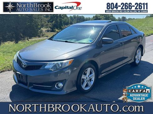 Used 2012 Toyota Camry SE FWD image 1