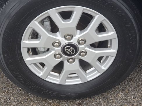 Used 2024 Toyota Tacoma SR5 image 10