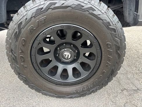 Used 2019 Ford F250 Lariat w/ Lariat Ultimate Package AWD/4WD image 11