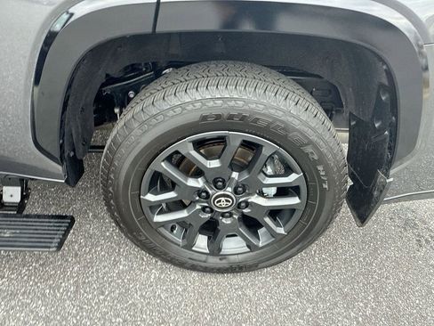 Used 2025 Toyota Sequoia Platinum image 25