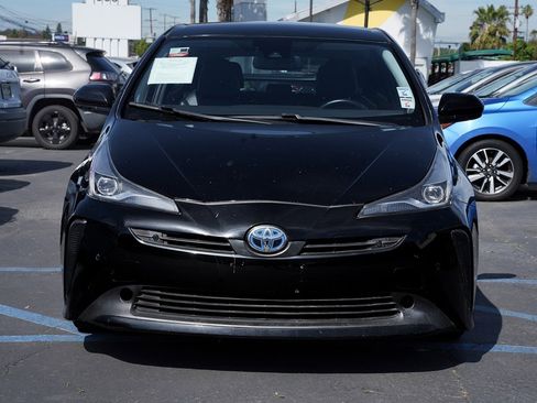 Used 2020 Toyota Prius XLE image 7