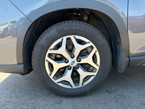 Certified 2023 Subaru Forester Premium AWD/4WD image 19