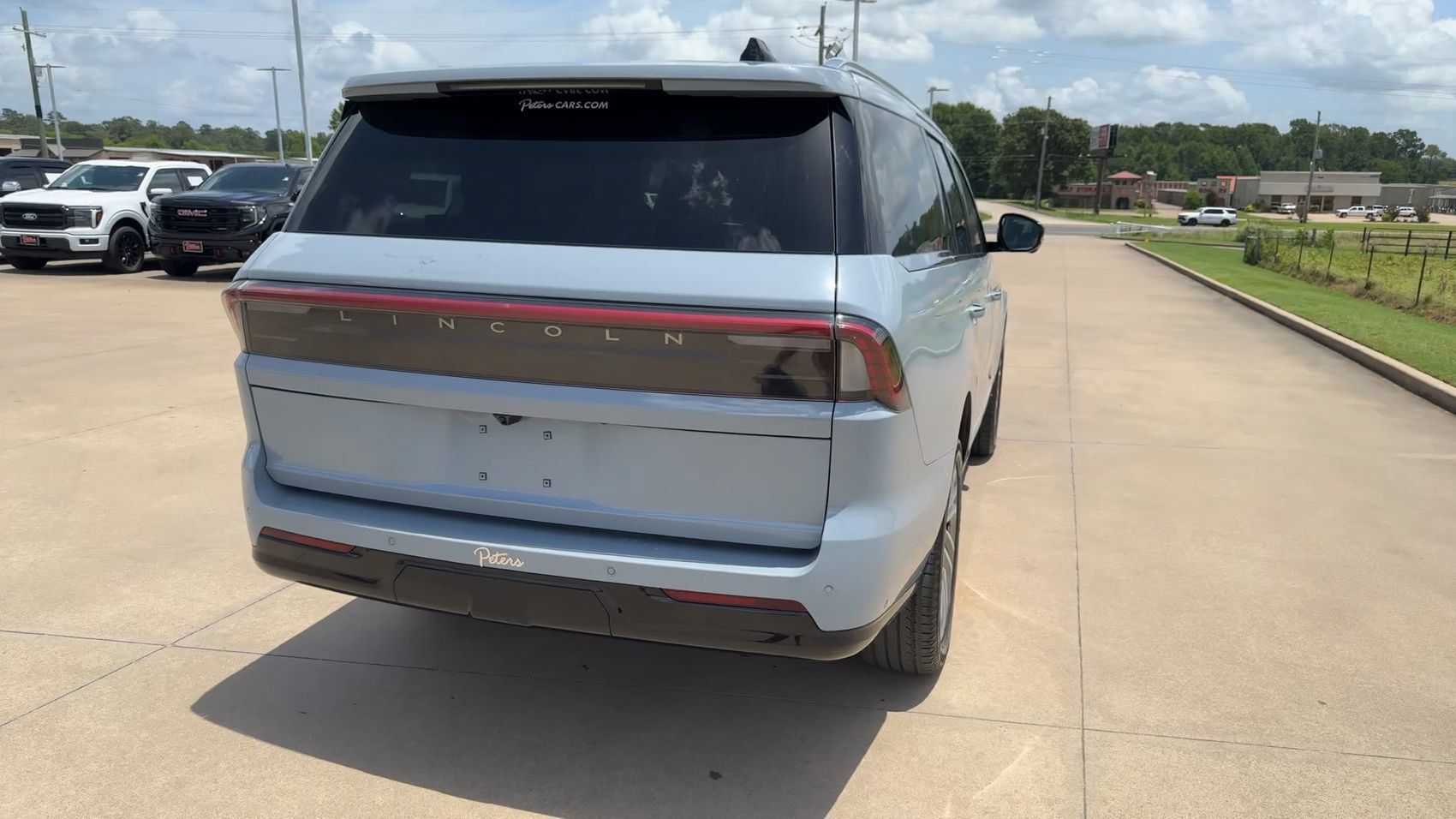 Used 2025 Lincoln Navigator Reserve AWD/4WD image 8