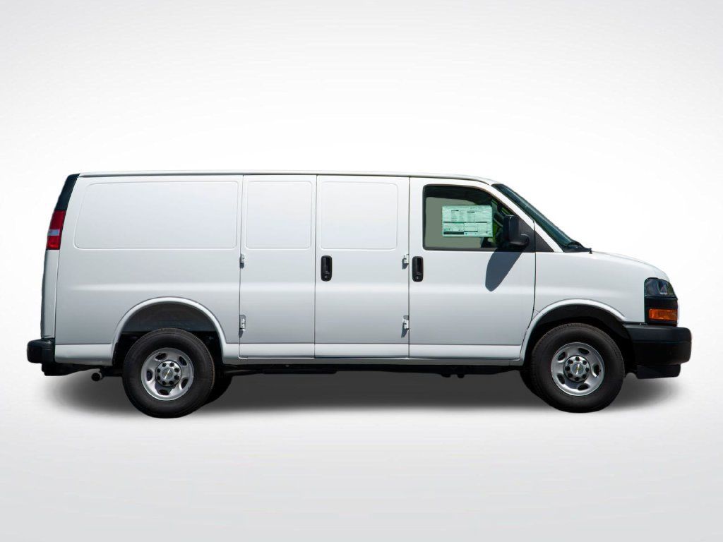 New 2025 Chevrolet Express 3500 w/ Driver Convenience Package RWD image 5