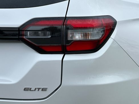 Used 2025 Honda Pilot Elite image 27